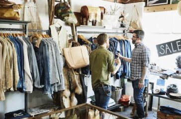 How-to-wholesale-to-retailers-—-10-tips.jpg